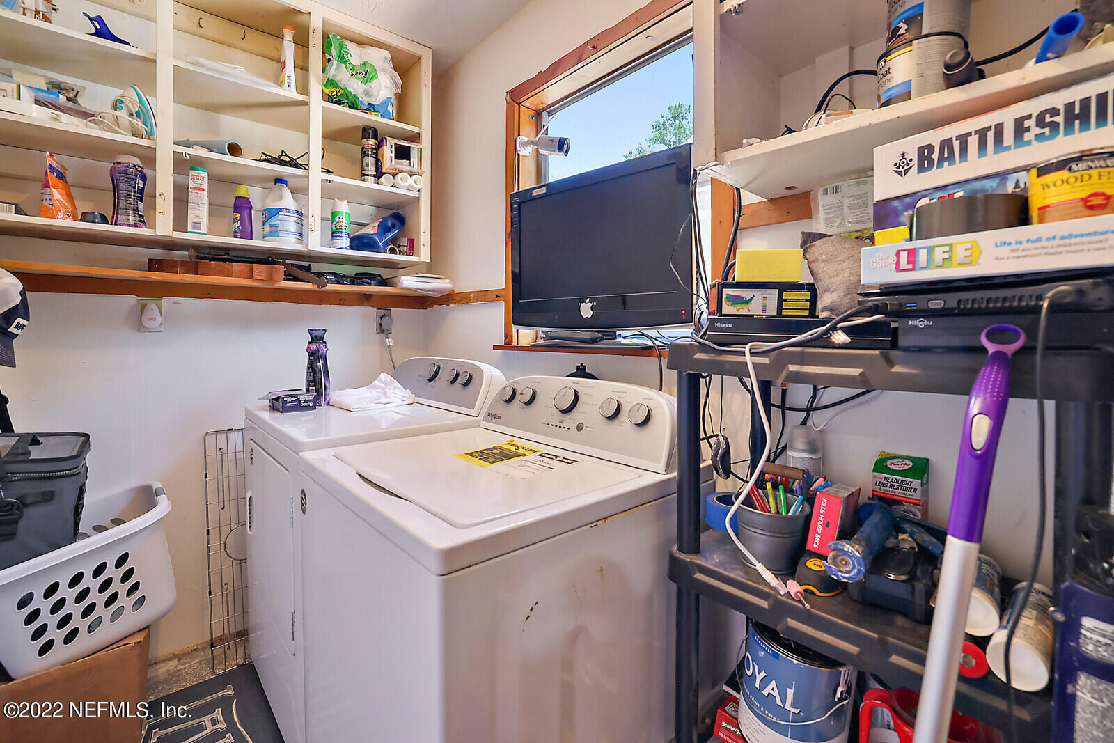 574 Clifton Road Crescent City, FL 32112 - Photo 20 of 38 a utility room with dryer and washer