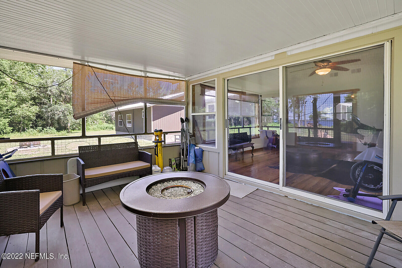 574 Clifton Road Crescent City, FL 32112 - Photo 25 of 38 a view of a outdoor seating