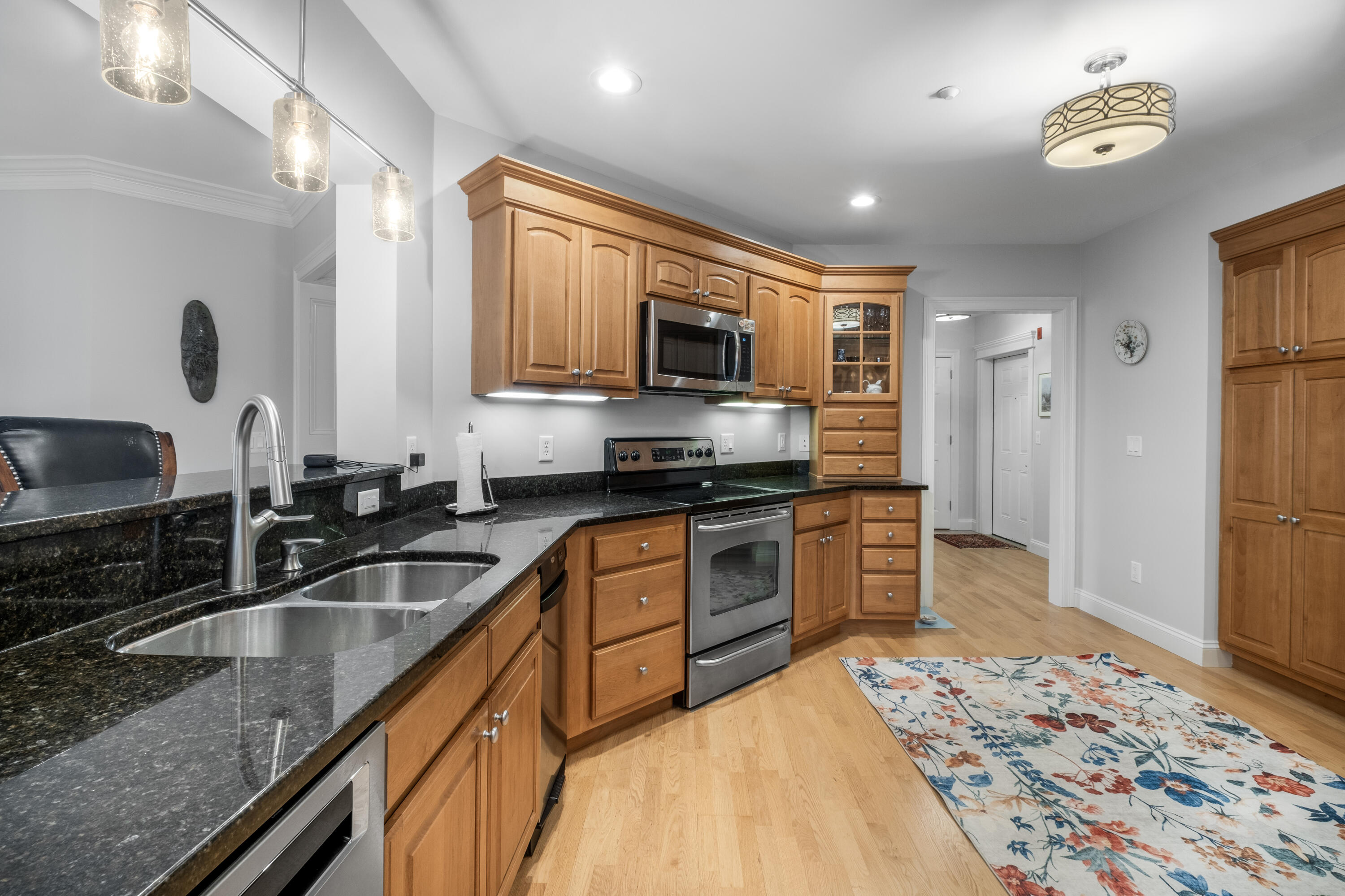 100 Shepard's Cove Road, Unit H201 Kittery, ME 03904 - Photo 13 of 55 DSCF1070