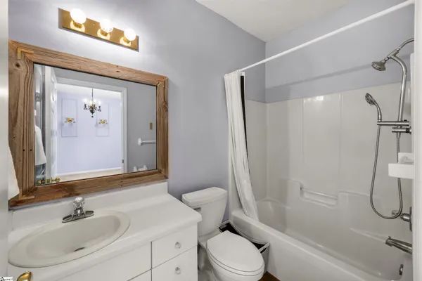 $199,000 | 33 Huntress Drive, Greer, SC 29651