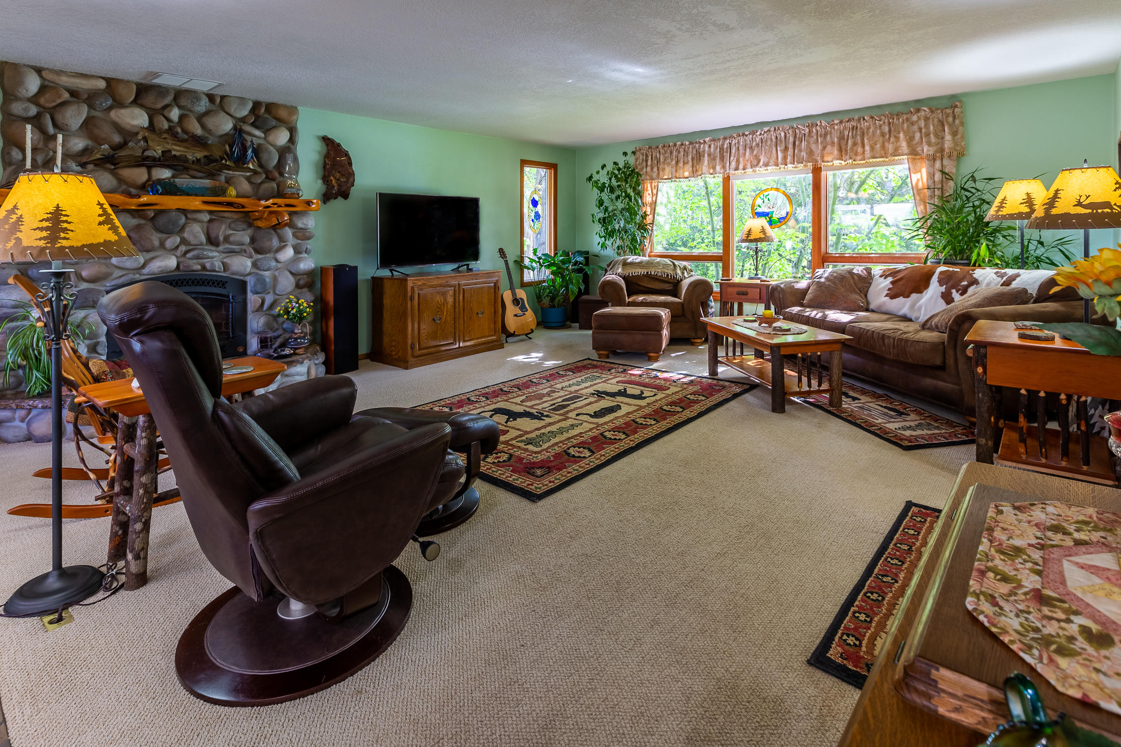 61255 Ward Road Bend, OR 97702 - Photo 15 of 63 Open Living Area