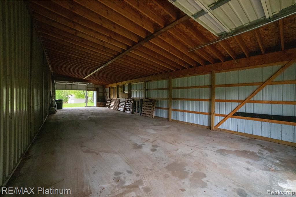 12987 Holtforth Road Fenton, MI 48430 - Photo 32 of 46
