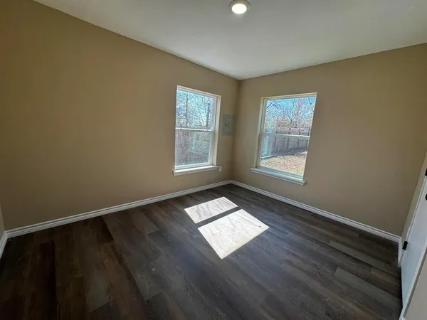 $1,800 | 210 Reta Street, Stephenville, TX 76401