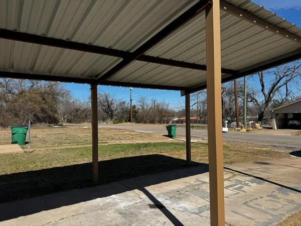 $1,800 | 210 Reta Street, Stephenville, TX 76401