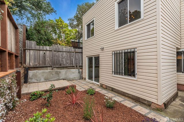 $1,150,000 | 70 Bradford Street, San Francisco, CA 94110