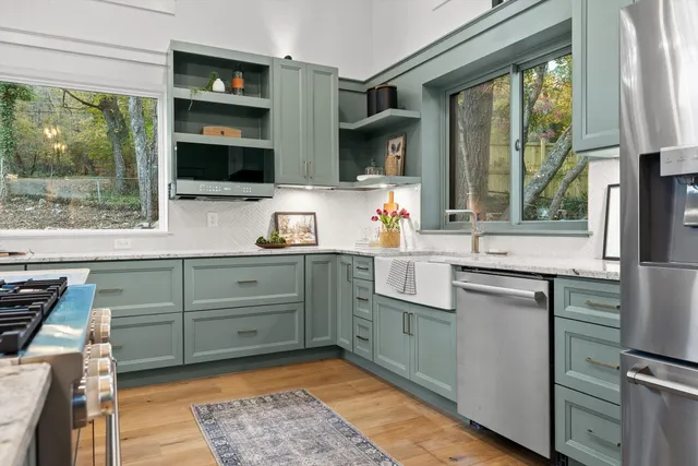 $989,000 | 1815 Lula Lake Road, Lookout Mountain, GA 30750