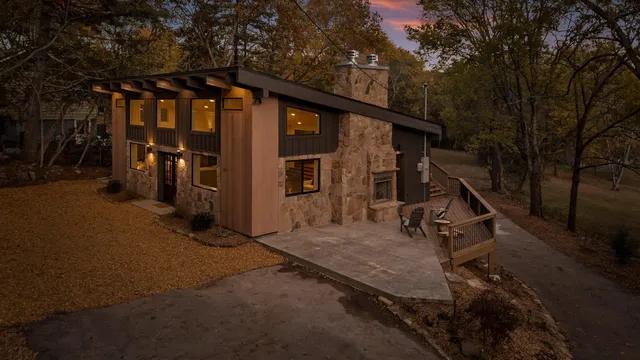 $989,000 | 1815 Lula Lake Road, Lookout Mountain, GA 30750