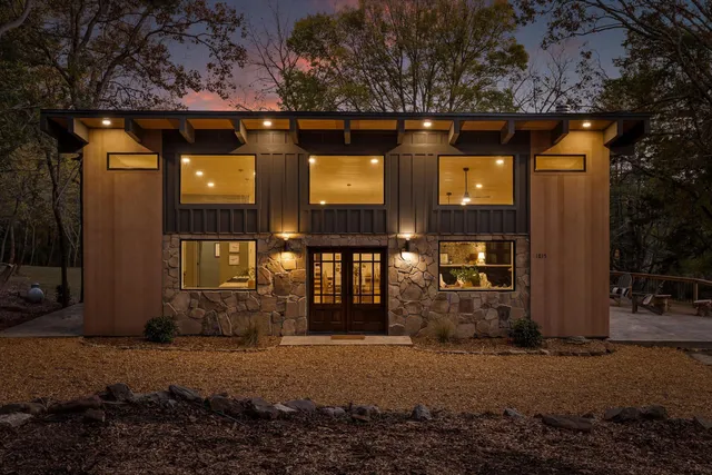 $989,000 | 1815 Lula Lake Road, Lookout Mountain, GA 30750