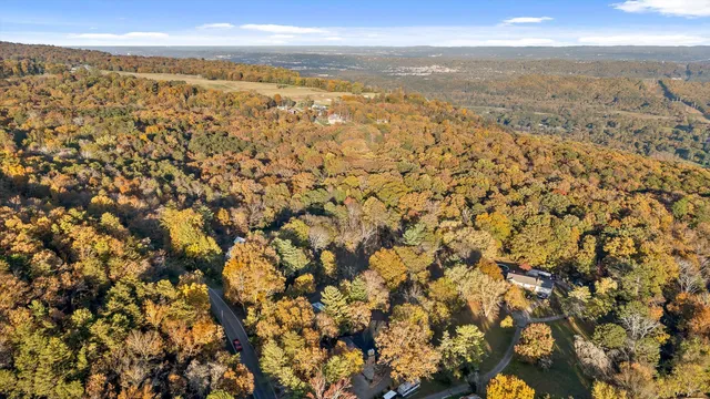 $989,000 | 1815 Lula Lake Road, Lookout Mountain, GA 30750