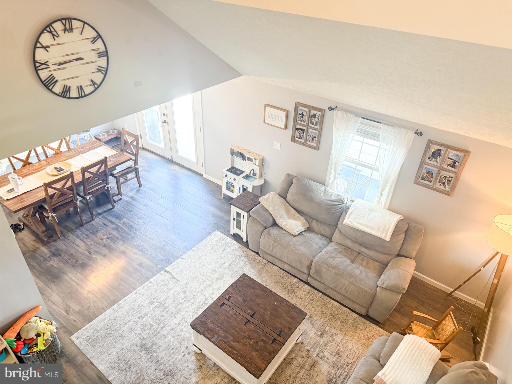 2333 Sollenberger Road Chambersburg, PA 17202 - Photo 13 of 61 Living Room