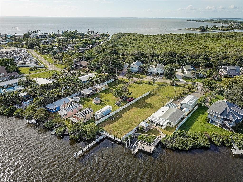 3304 West Shell Point Road Ruskin, FL 33570 - Photo 1 of 2