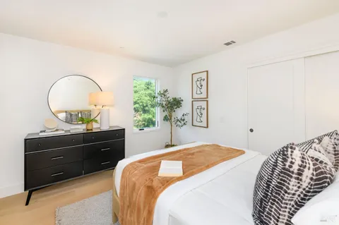 $799,000 | 1116 Foster Road, Napa, CA 94558