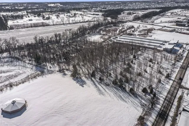 $450,000 | 115 East Old Us 40 Highway, Grain Valley, MO 64029