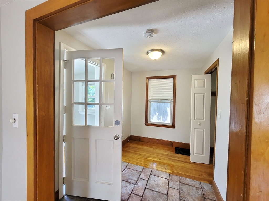 20 Arlington Road Dedham, MA 02026 - Photo 6 of 19 Gallery Image 6