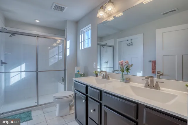 $435,000 | 28484 Hawthorne Trail, Milton, DE 19968