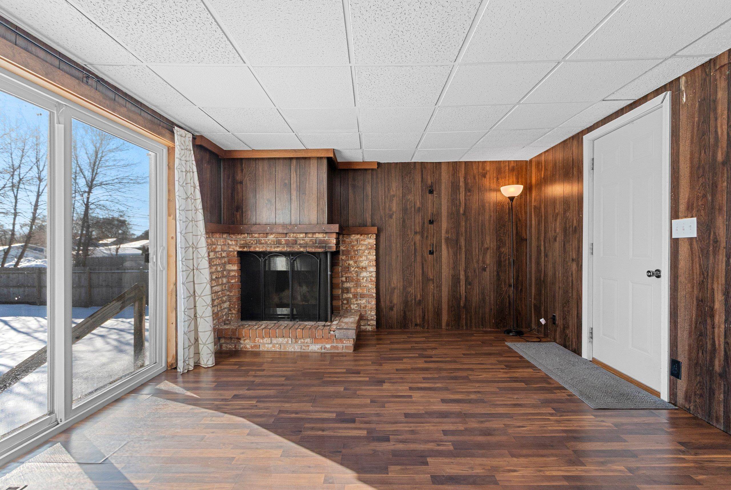 214 Baldwin Street Oconto, WI 54153 - Photo 11 of 29