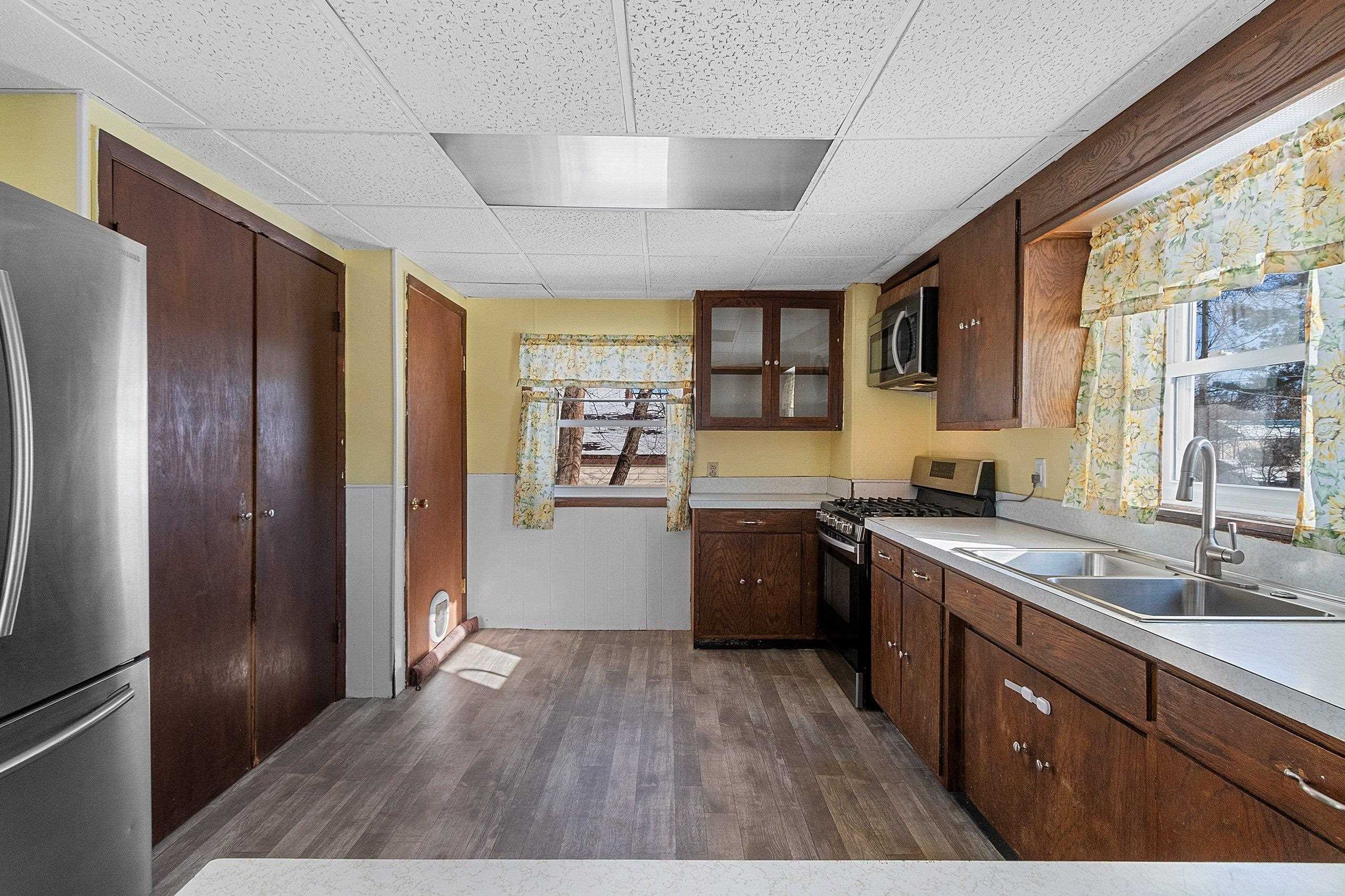 214 Baldwin Street Oconto, WI 54153 - Photo 14 of 29