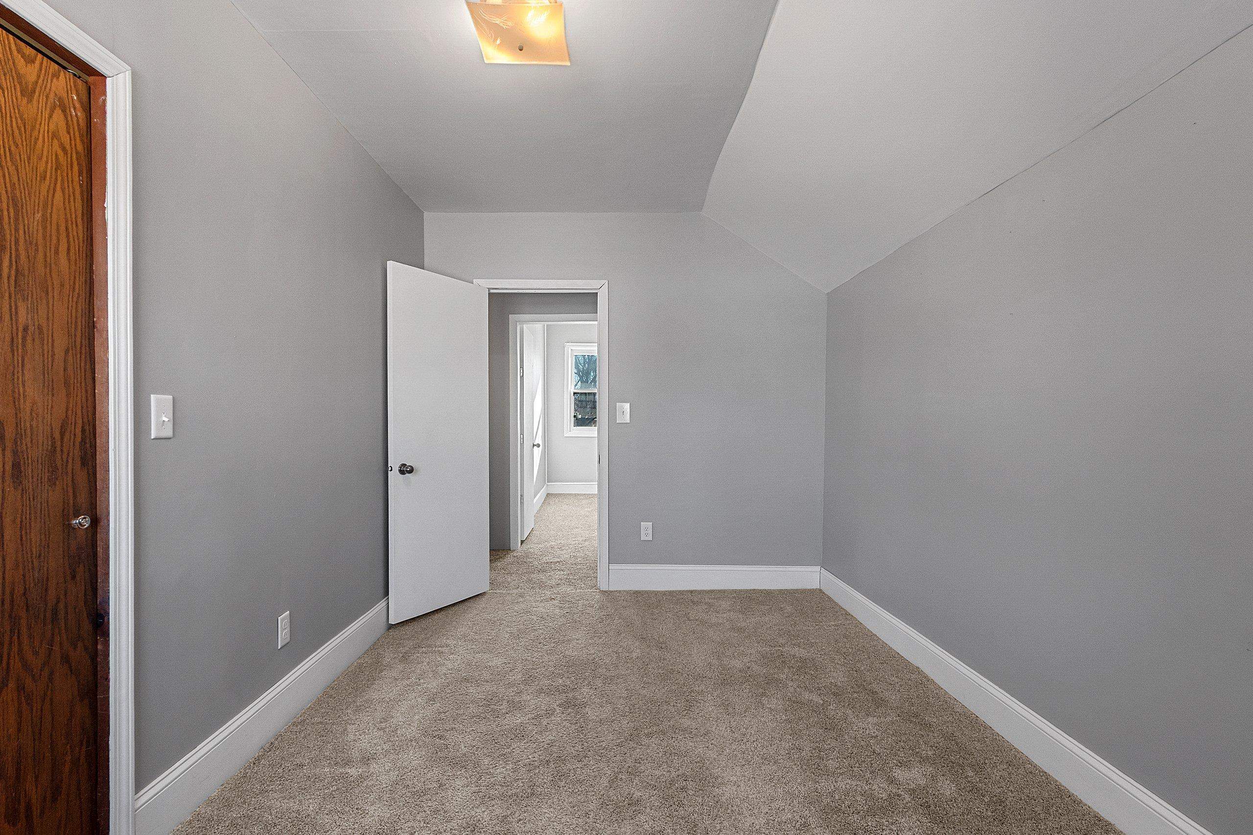 214 Baldwin Street Oconto, WI 54153 - Photo 21 of 29