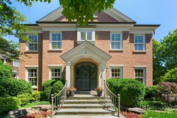 $2,050,000 | 2387 Larkdale Drive, Glenview, IL 60025