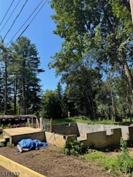 525 Stanton Station Road Flemington, NJ 08822 - Photo 4 of 16 a view of a swimming pool with a patio