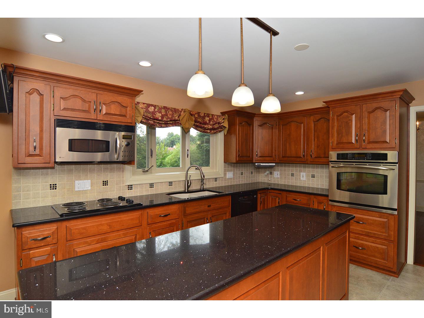 1020 North Church Road Reading, PA 19608 - Photo 6 of 25