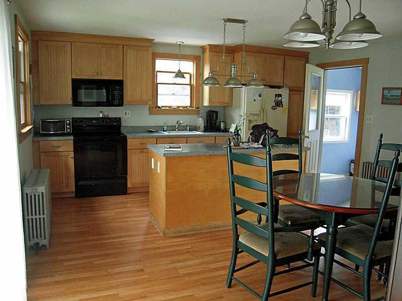 330 Wallston Road Tenants Harbor, ME 04860 - Photo 3 of 5 Kitchen.