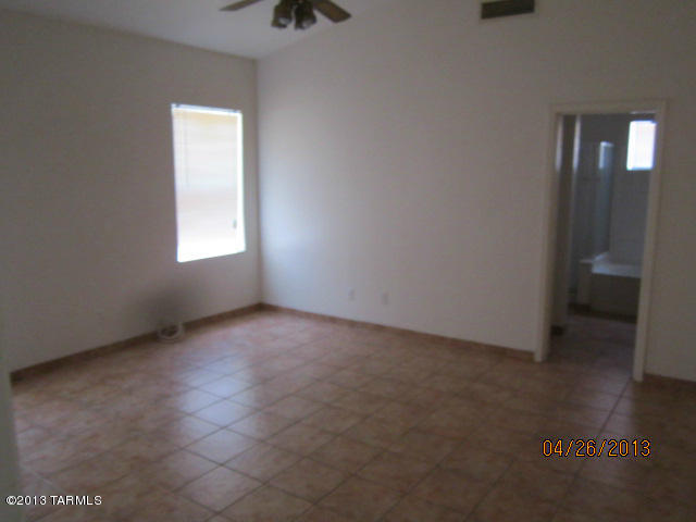 7115 West Rivulet Drive Tucson, AZ 85743 - Photo 6 of 13