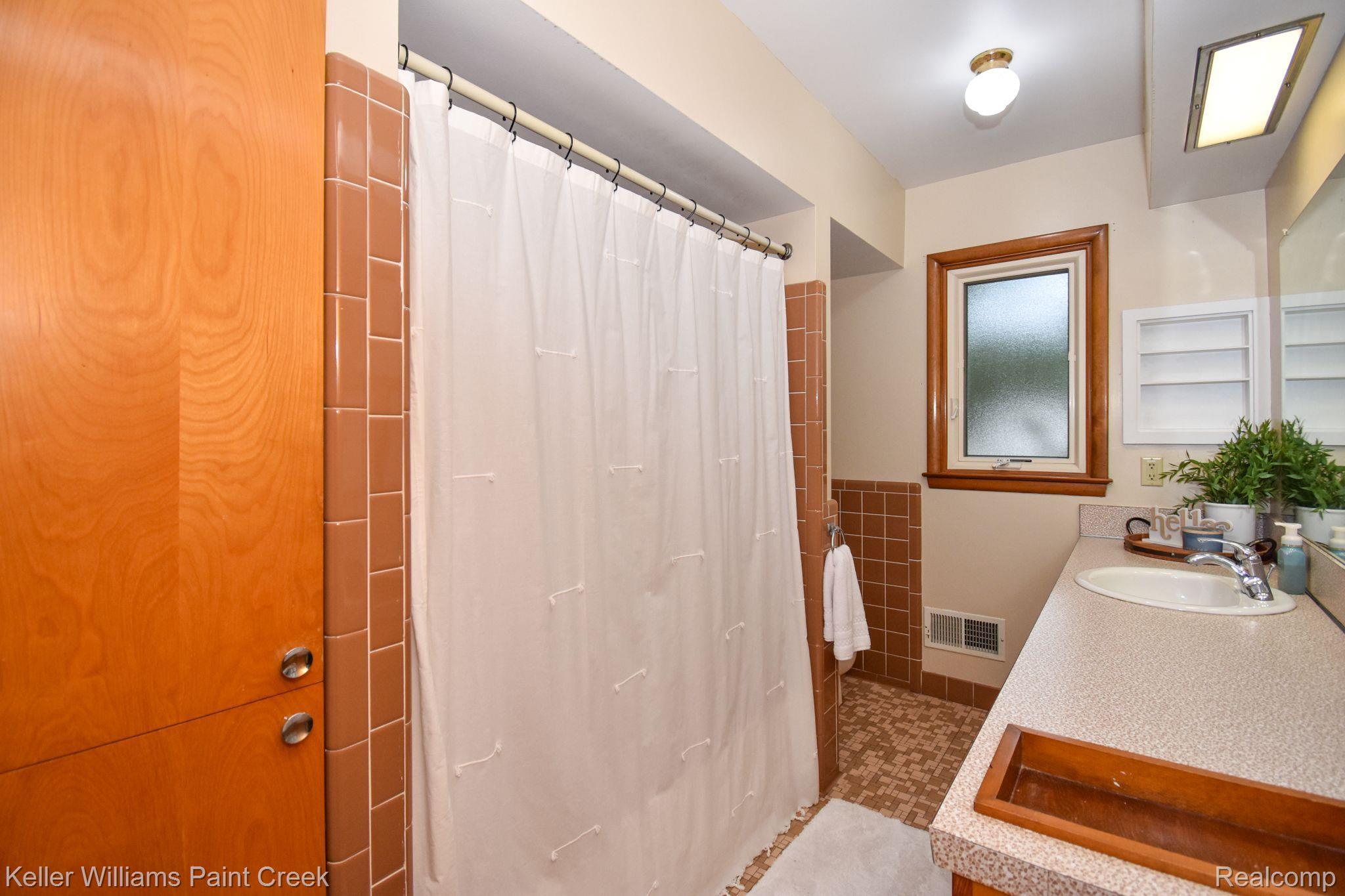 33766 Mulvey Road Fraser, MI 48026 - Photo 31 of 51 Gallery Image 31