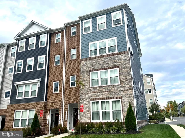 $2,900 | 1301 Foggy Turn, Unit 11, Crofton, MD 21114
