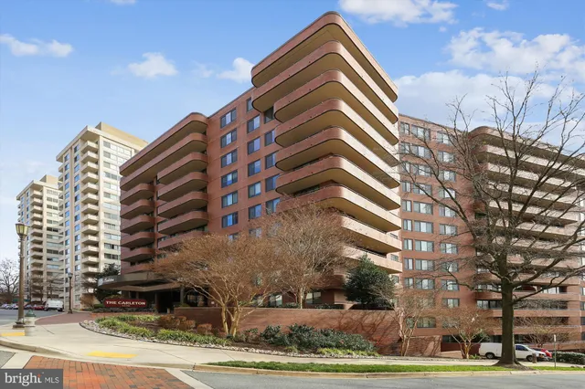 $775,000 | 4550 North Park Avenue, Unit 208, Chevy Chase, MD 20815