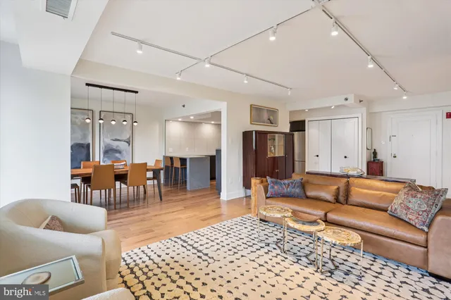 $775,000 | 4550 North Park Avenue, Unit 208, Chevy Chase, MD 20815