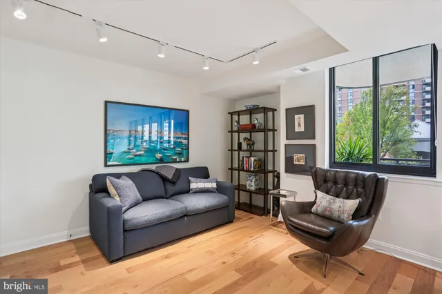 $775,000 | 4550 North Park Avenue, Unit 208, Chevy Chase, MD 20815