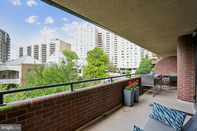 $775,000 | 4550 North Park Avenue, Unit 208, Chevy Chase, MD 20815