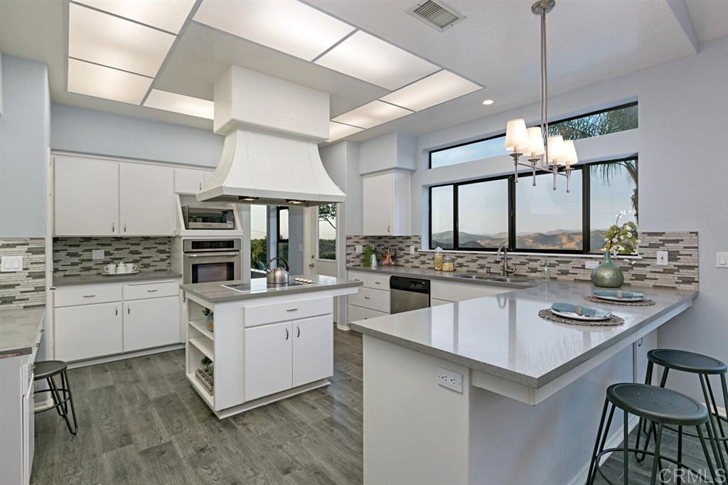 30637 Roadrunner Ridge Valley Center, CA 92082 - Photo 11 of 24 Gallery Image 11