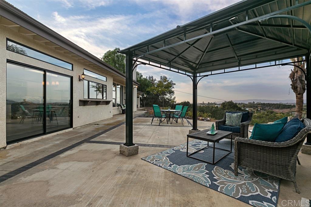30637 Roadrunner Ridge Valley Center, CA 92082 - Photo 4 of 24 Gallery Image 4