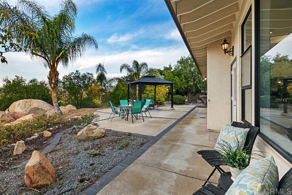 30637 Roadrunner Ridge Valley Center, CA 92082 - Photo 7 of 24 Gallery Image 7