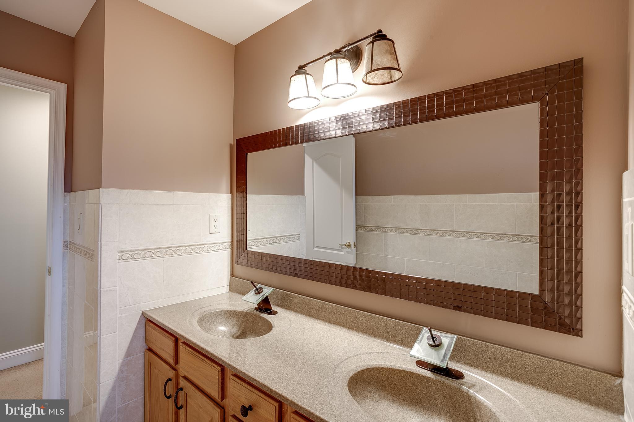 35 Burnt House Road Shamong, NJ 08088 - Photo 34 of 54 Hallway Bathroom