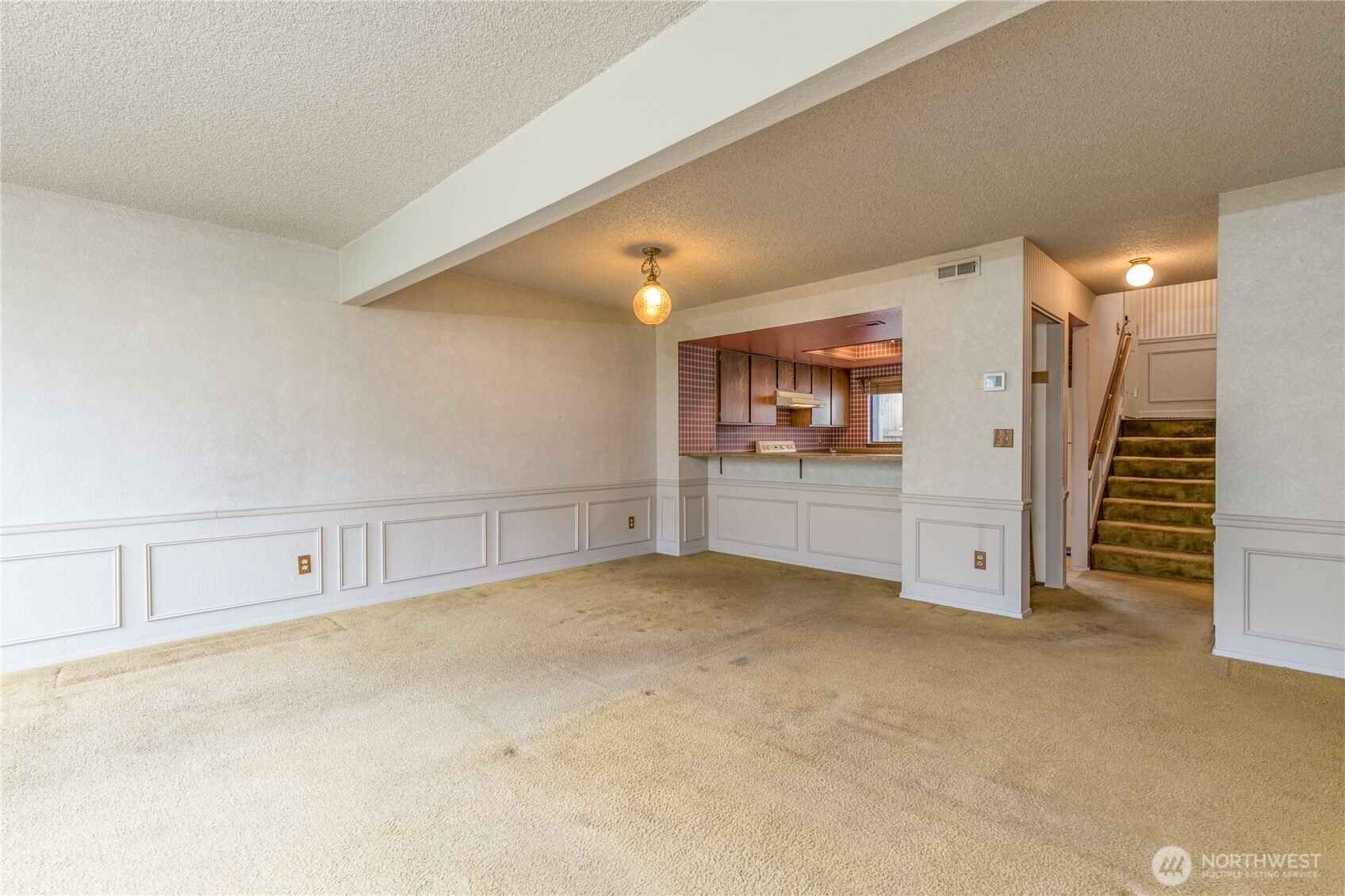 317 Southwest 112th Street, Unit 302 Seattle, WA 98146 - Photo 5 of 22