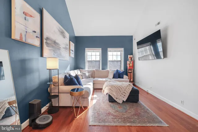 $415,000 | 4817 31st Street South, Unit C1, Arlington, VA 22206