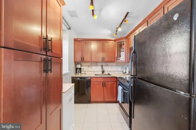 $415,000 | 4817 31st Street South, Unit C1, Arlington, VA 22206
