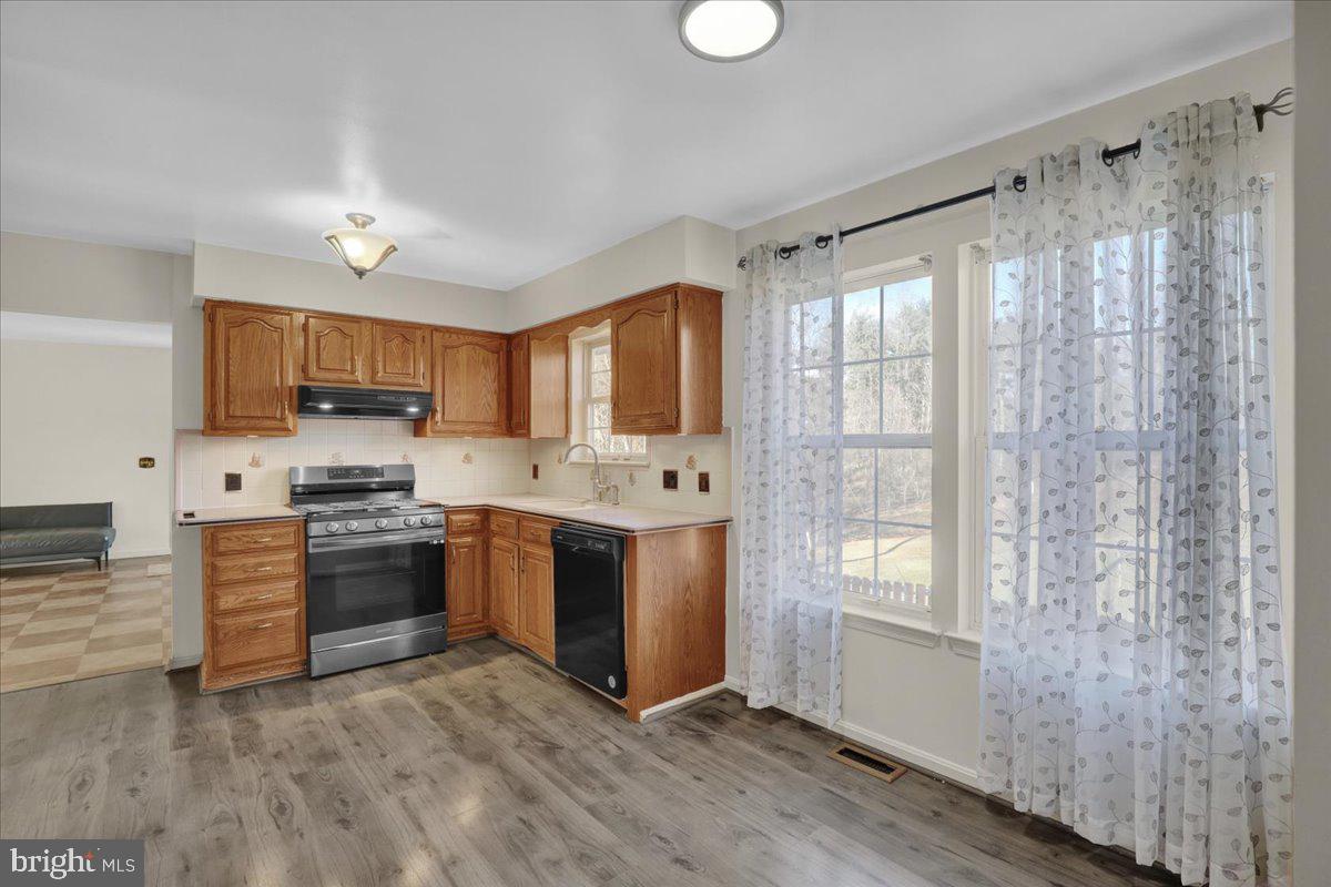 225 Eden Road Etters, PA 17319 - Photo 13 of 38 Gallery Image 13