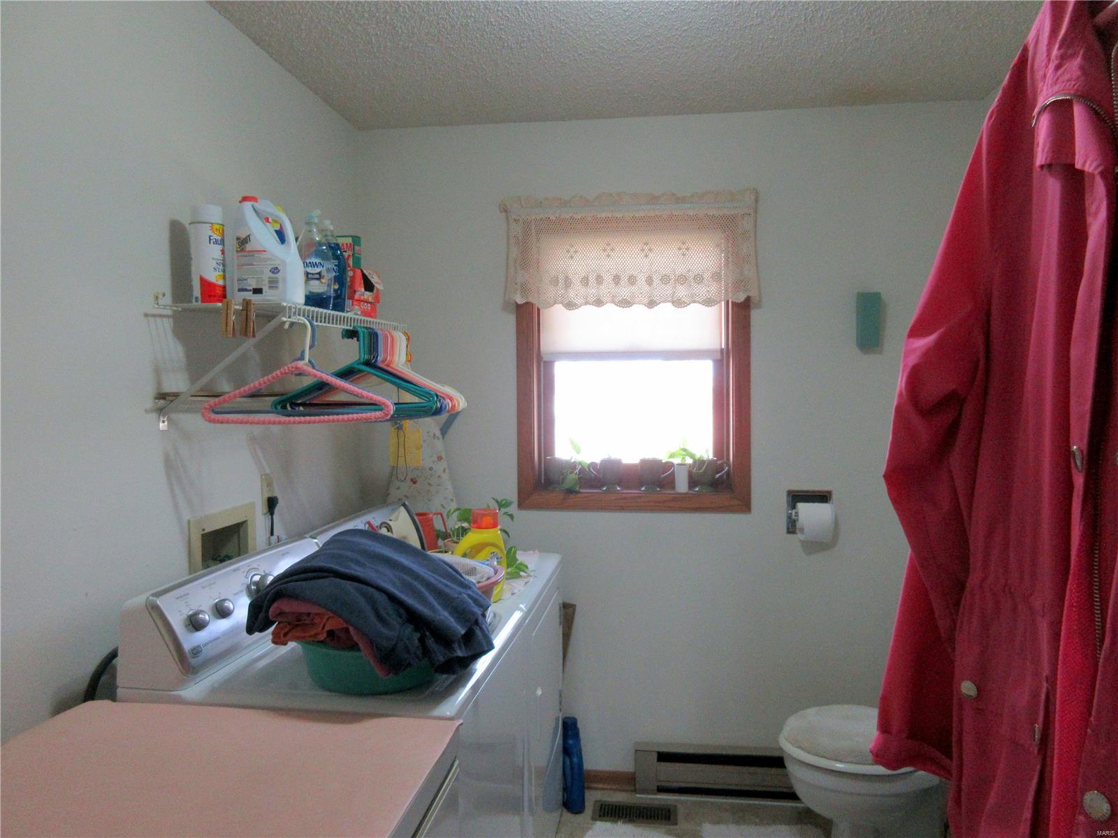 8532 Prairietown Road Dorsey, IL 62021 - Photo 7 of 19