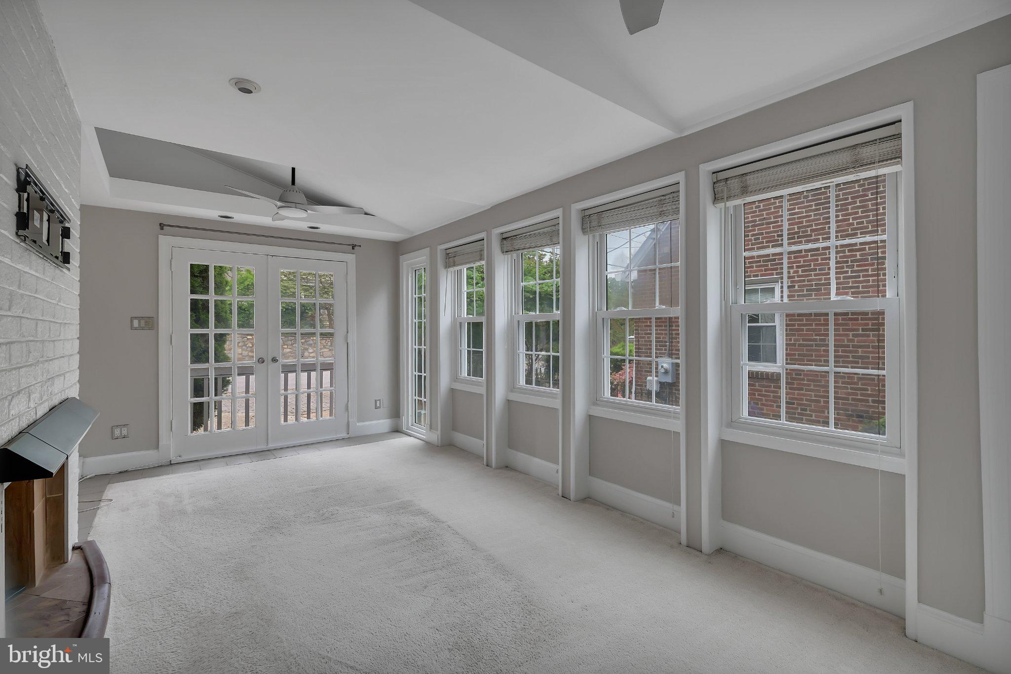 1706 North Glebe Road Arlington, VA 22207 - Photo 5 of 36 Bright and airy sunlit retreat.