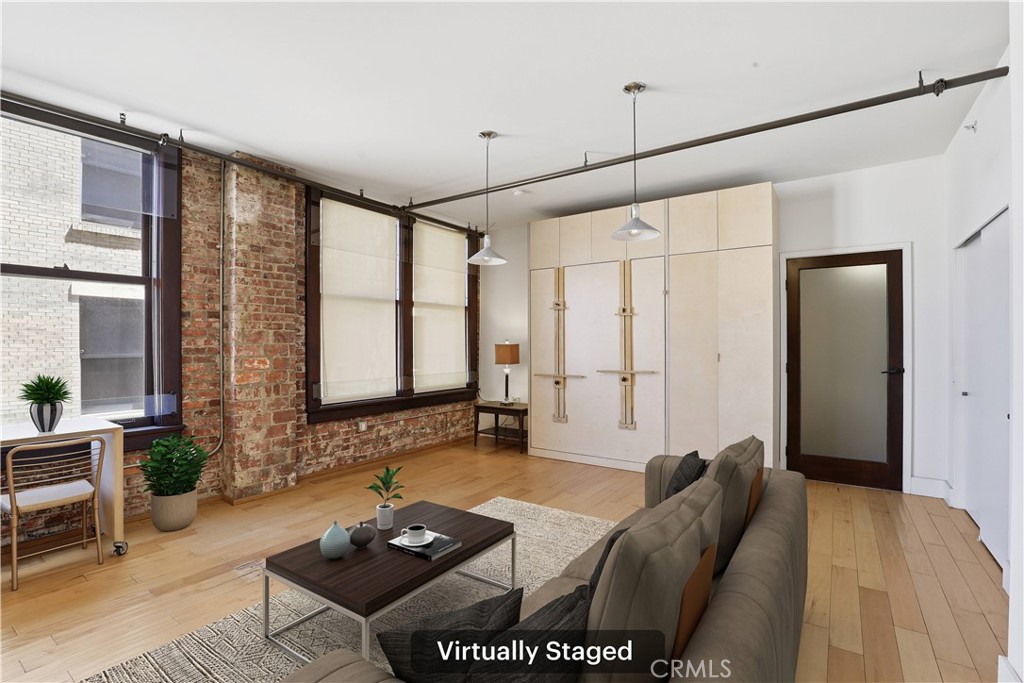 460 South Spring Street, Unit 1008 Los Angeles, CA 90013 - Photo 15 of 27 VIRTUALLY STAGED