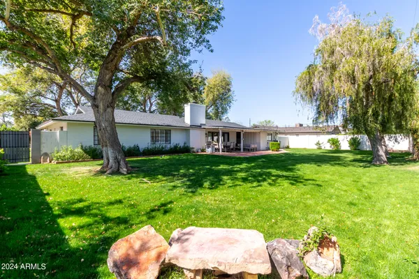 $6,000 | 4536 East Calle Redonda, Phoenix, AZ 85018
