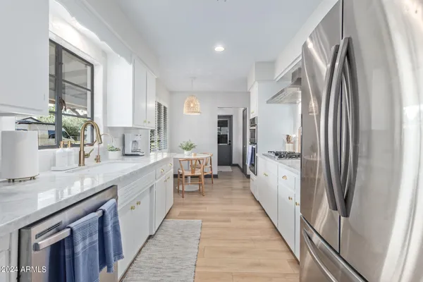 $6,000 | 4536 East Calle Redonda, Phoenix, AZ 85018