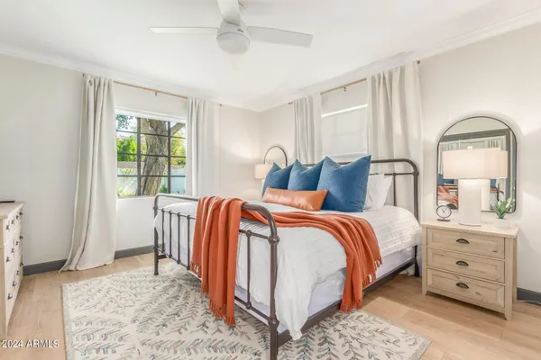 $6,000 | 4536 East Calle Redonda, Phoenix, AZ 85018