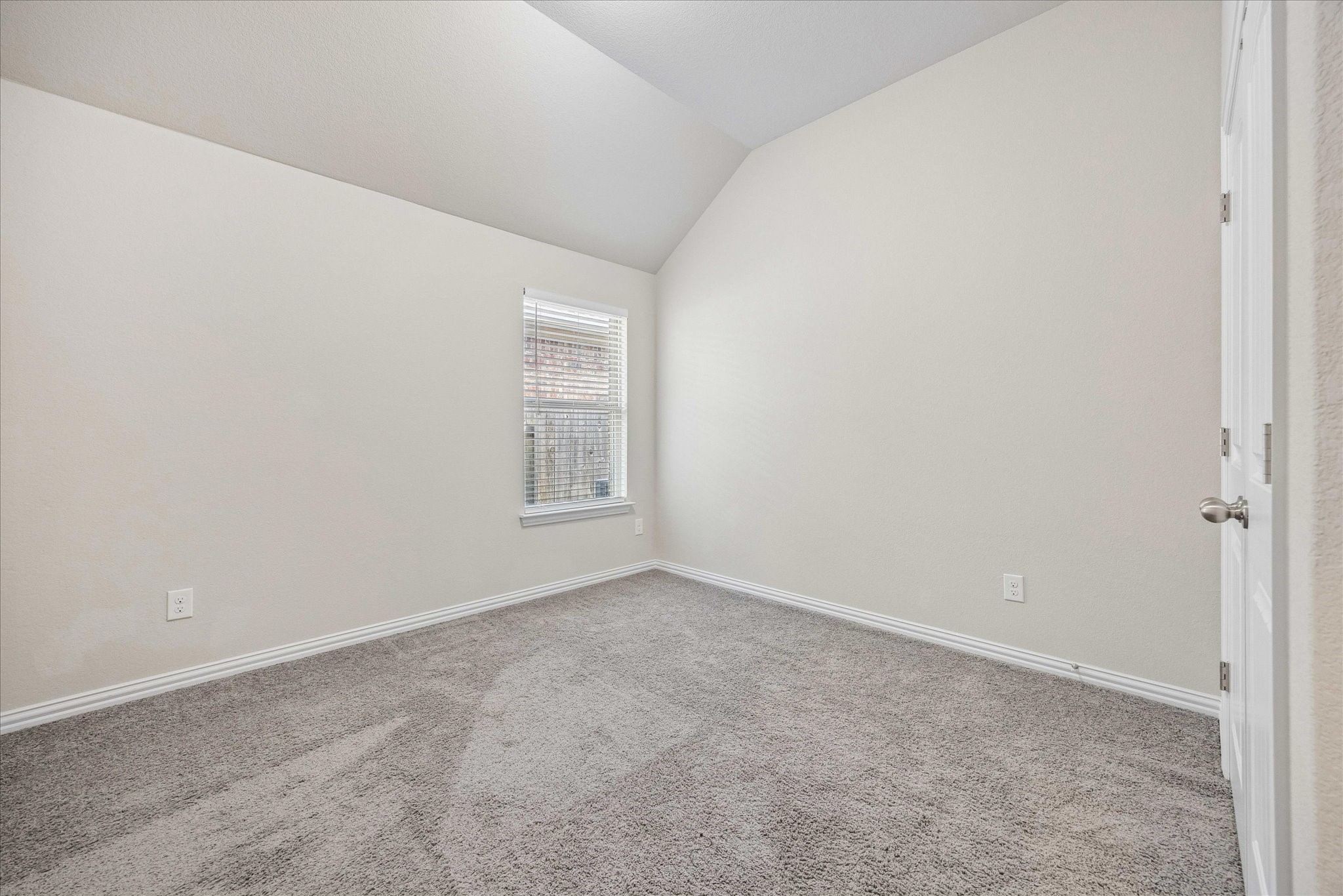 22017 Abigail Way Pflugerville, TX 78660 - Photo 23 of 34
