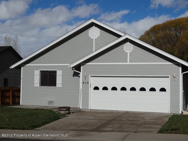 616 Ginseng Road New Castle, CO 81647 - Photo 1 of 9 front