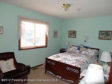 616 Ginseng Road New Castle, CO 81647 - Photo 5 of 9 guest bedroom